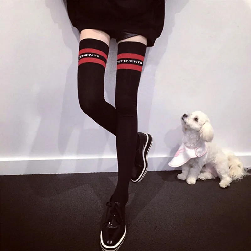 Носки в полоску с буквенным принтом; женские теплые хлопковые Забавные милые носки в Корейском стиле; уличная одежда в стиле Харадзюку; модные повседневные зимние носки; Skarpetki