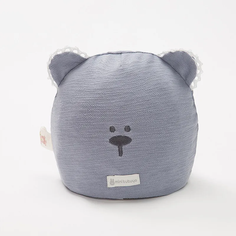 Blue gray Кружевные детские вязаные шапочки с медведем для новорожденных мальчиков и девочек; теплая шапка для больниц; безопасная хлопковая кепка; мягкая и удобная одежда для младенцев - Цвет: Blue gray