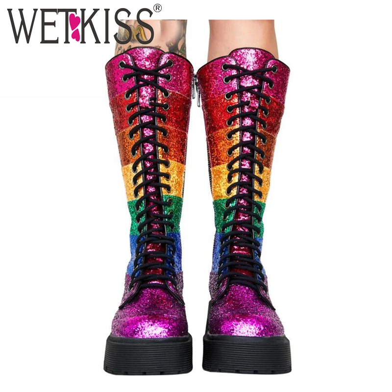 WETKISS/блестящие красочные сапоги; женские сапоги до колена; обувь в байкерском стиле с круглым носком; Женская Блестящая обувь на платформе со шнуровкой; женская обувь;