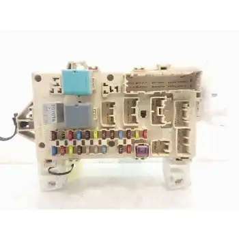 

892210F010 0401231354430 Box Reles/Fuses Toyota Corolla Verso (r1) 2.0 Turbodiesel Cat