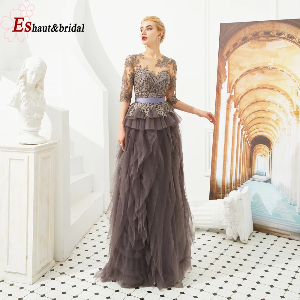 

2019 Vintage Aline Mother of Bride Evening Dress Short Sleeves Lace Applique Plus Size Tuttle Bridal Formal Party Dresses