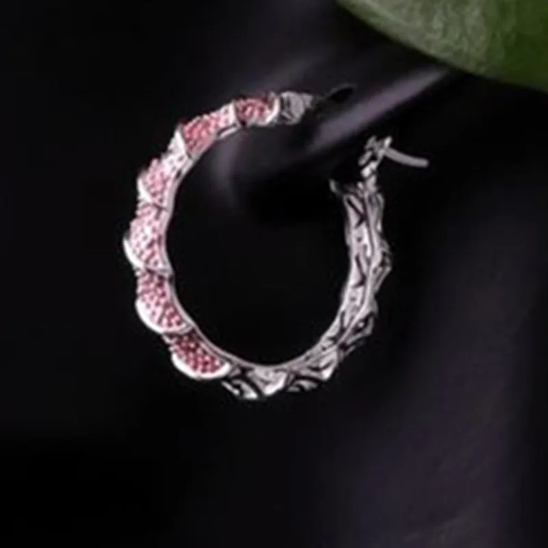 12012333519_751171350