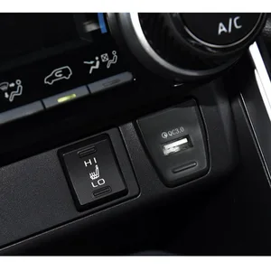 Image 4 - 1 adet araba orta kontrol pozisyonu USB şarj aleti QC 3.0 hızlı şarj için RAV4 Wildlander 2020