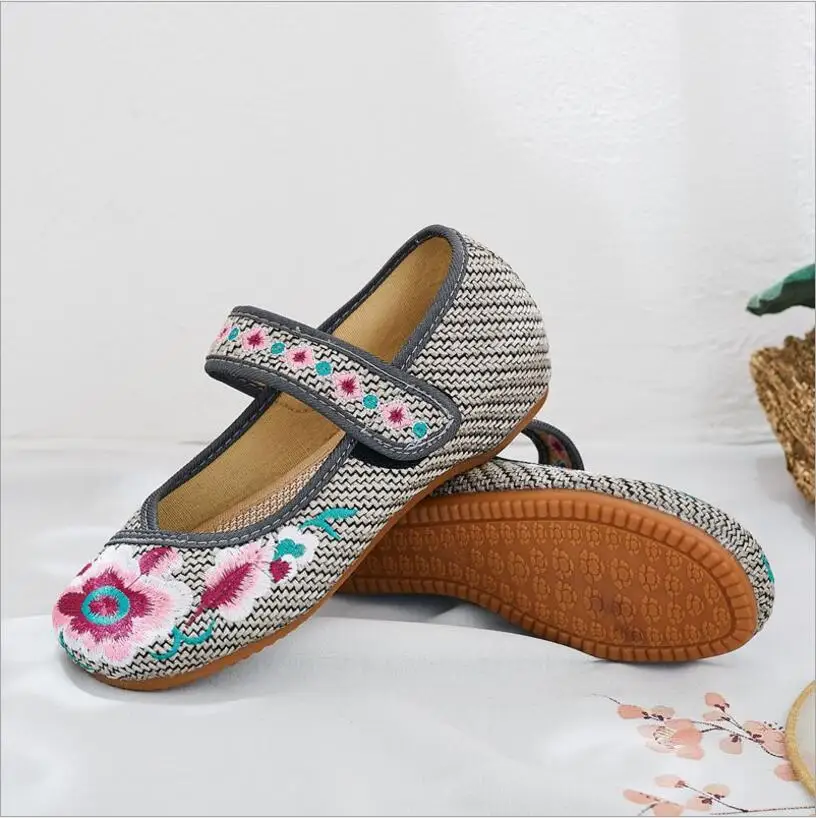 

Traditional Women cloth shoes embroidered single shoes linen national style glued dance slope heel walking shoes summer autumn