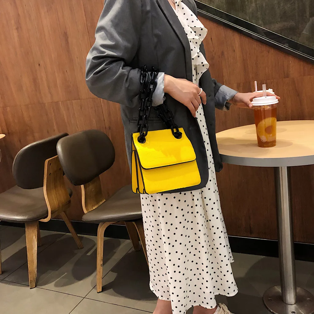 

2020 New Korean Fashion Trend Buckle Stone Pattern Small Square Shoulder Crossbody Bag Ladies PU Leather Designer Chain Bags Sac