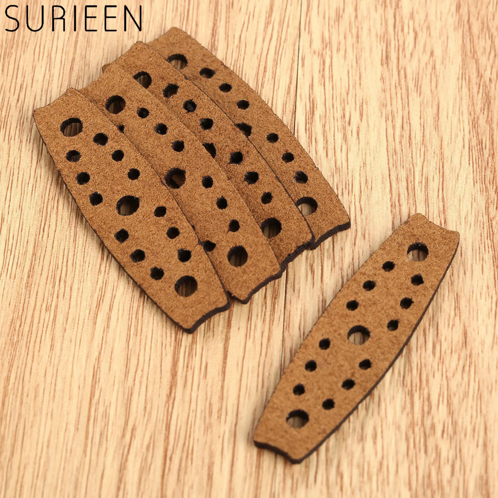 

Охотничьи чехлы из микрофибры и кожи для рогатки с несколькими отверстиями для наружной съемки лука Сменные катапульты 50x14x8 мм 5 шт.