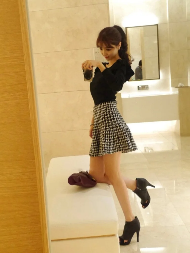 New  Korean Houndstooth Pleated Skirt Plus Size High Waist Skirt Skirt Wholesale Black Skirt  Mini Skirt  Skirts plaid skirt