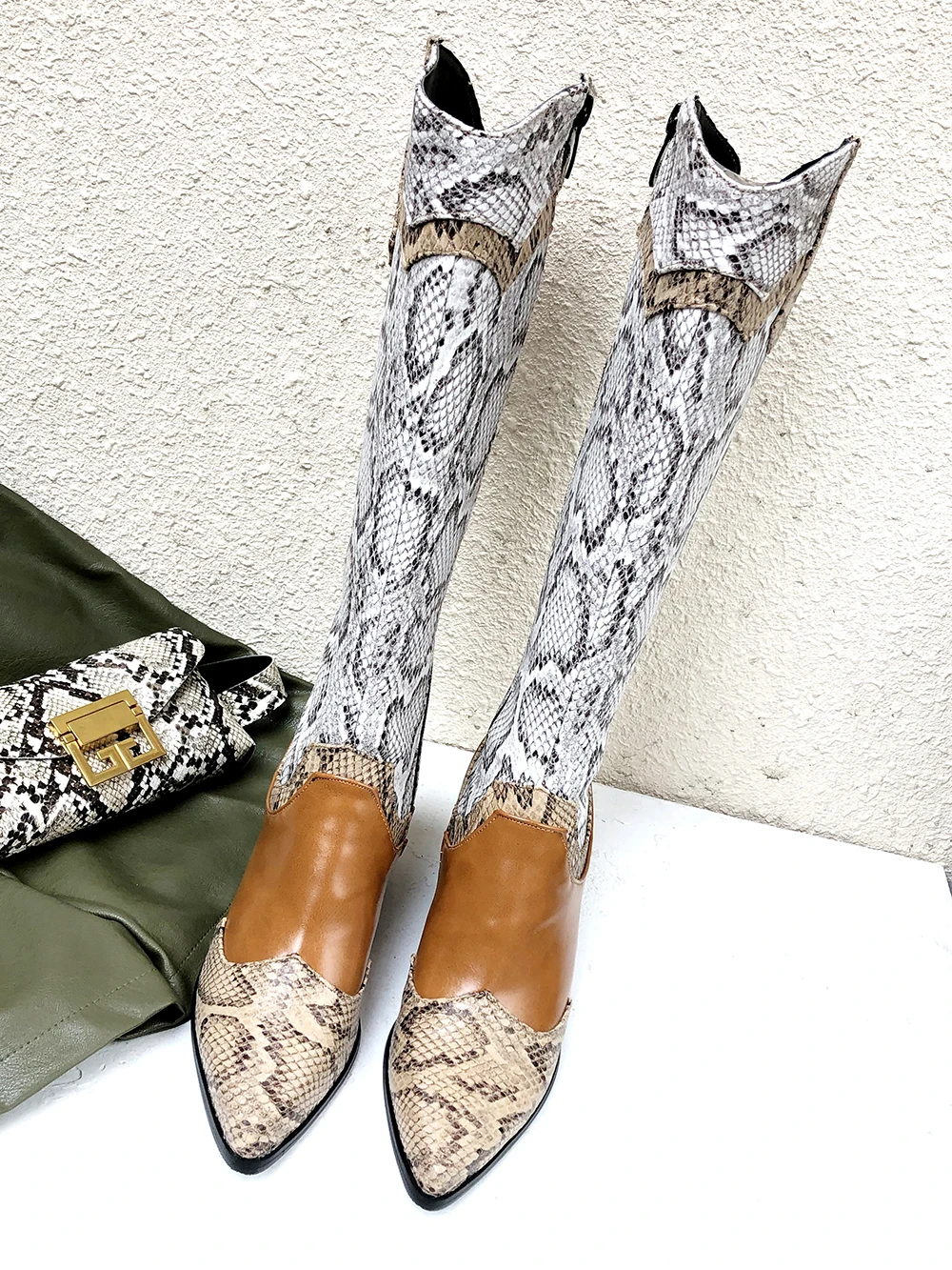 Г., женские ботинки с принтом змеи, Западная пастушка женские ковбойские ботильоны из искусственной кожи в стиле пэчворк женские высокие сапоги на высоком каблуке, Bota, 38, 41