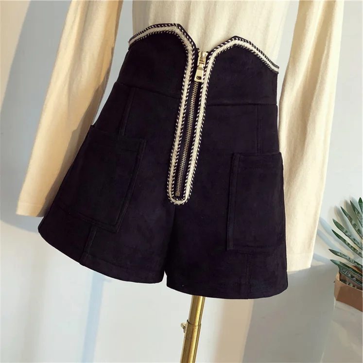 

Women's Autumn Winter Shorts New Loose Super Fire Wide-Leg High Waist Casual Trousers Boots Shorts Femme Short Black