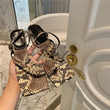 

Gladiator High Heels Sandal Shoes Fashion Strap pinch Sexy Thin Heel Pumps Square Toe Sandals Shoes Serpentine sandals