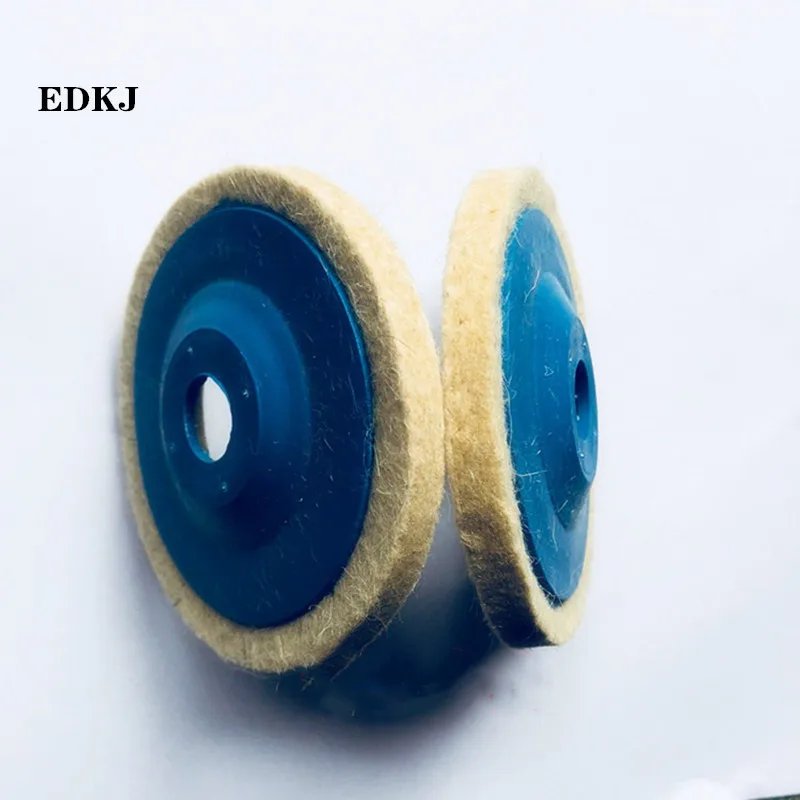 9521808490_996175600