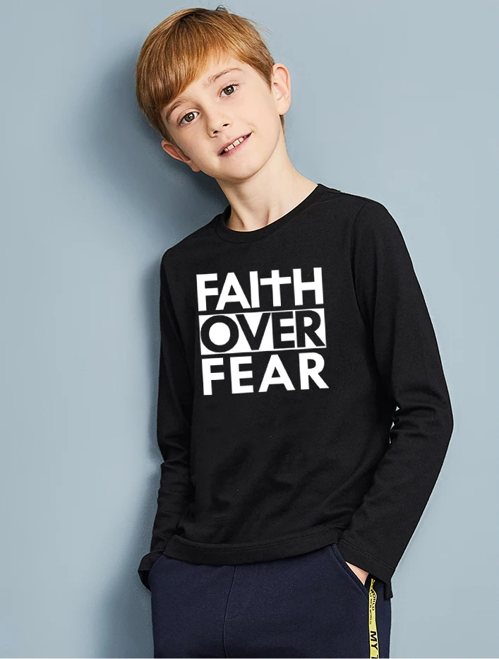 Faith Over Fear Одежда для детей с длинными рукавами Забавная детская одежда для маленьких мальчиков и девочек, футболка, Топы, модная одежда для малышей с буквенным принтом, изображением из мультфильма, футболки для детей, одежда