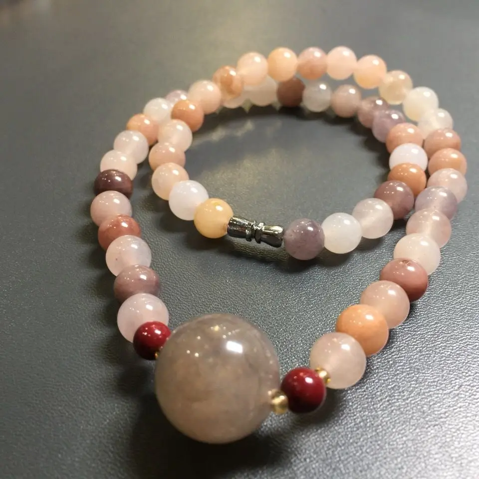 

Necklace Real Natural Material Exquisite Golden Silk Jade Pendant Boutique Jewelry Accessory