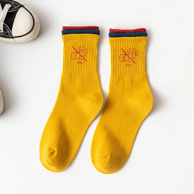 Kreative-Hohe-Qualit-t-Mode-Harajuku-Kawaii-Gl-cklich-Socken-Frauen-Milch-Lebensmittel-Malerei-Erdbeere-Tier(4)