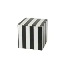 DIY черно-белые полосатые коробки для конфет с лентой