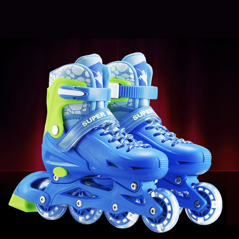 Новое поступление детские роликовые коньки с расположением колёс в линию обувь для роликов, скейтборда шлем наколенник Шестерня регулируемые мигающие колеса ПВХ