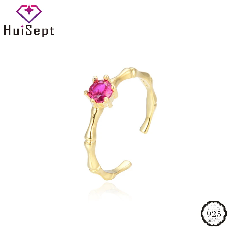 

Кольцо женское из серебра 925 пробы, с рубиновым Камнем