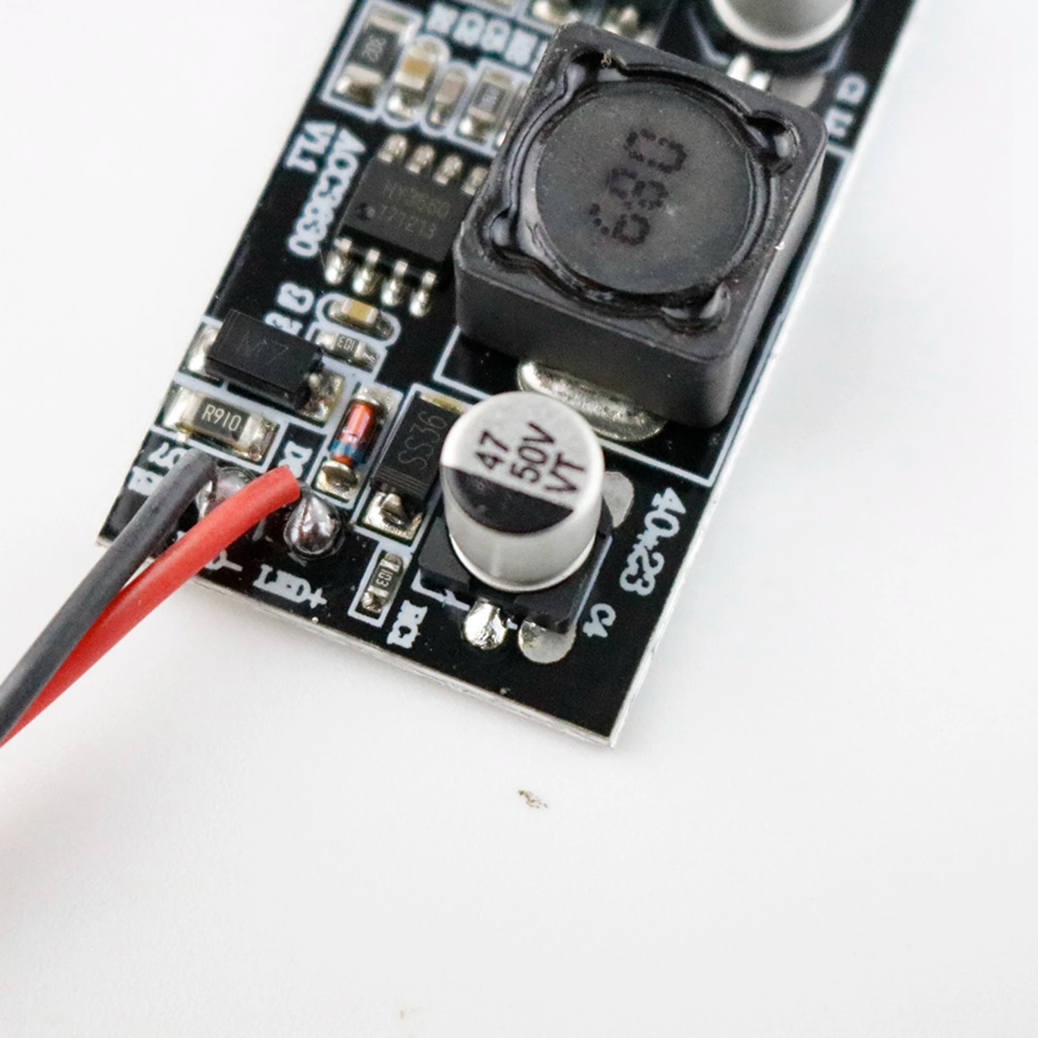 Светодиодный драйвер постоянного тока 24 В ~ 36 встроенный 300 мА (8 12)x1W 8W 9W 10W 11W 12W AC/DC 12