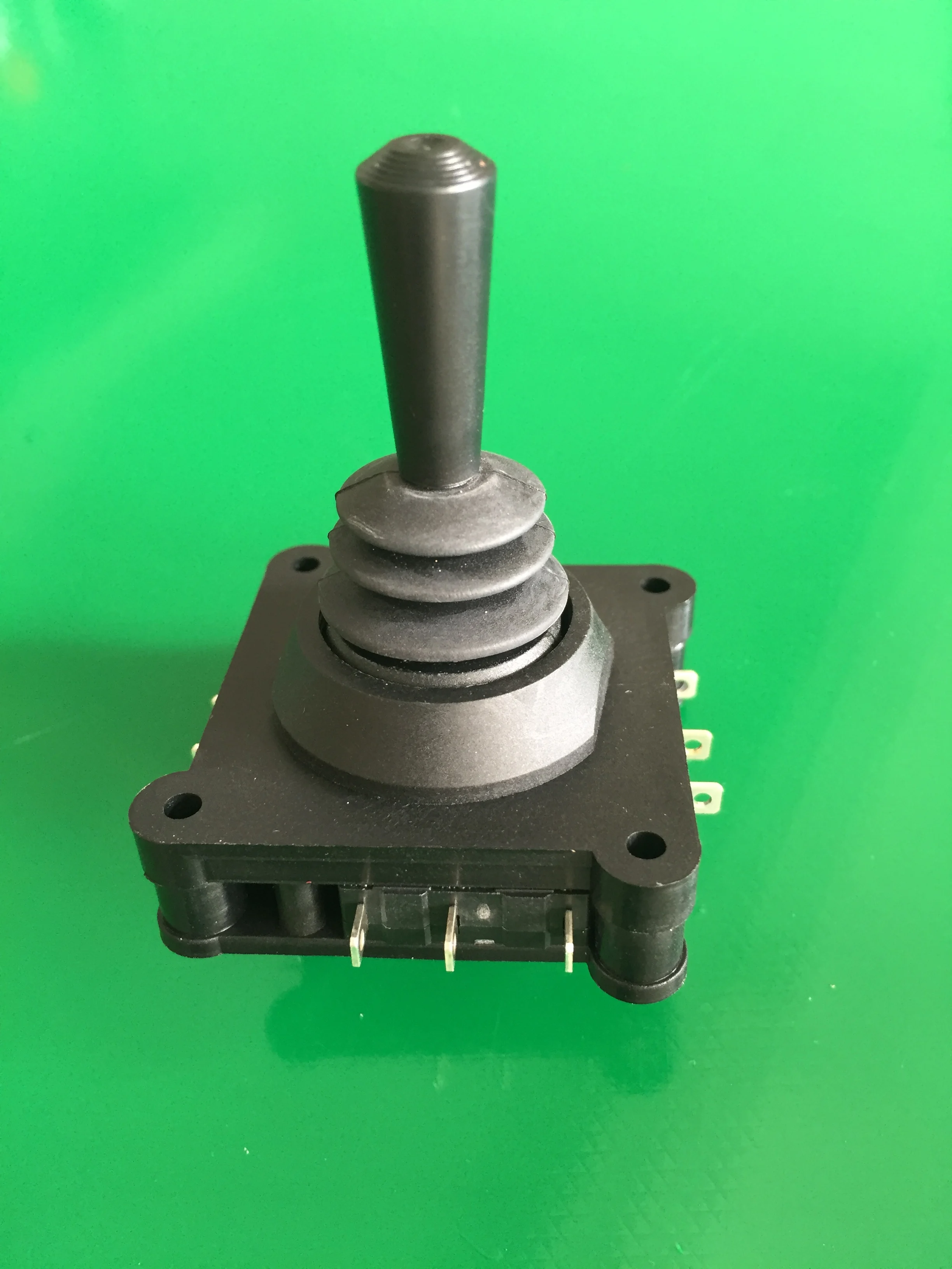 

Switch Type Joystick CV4 Cross Rocker Master Command 360 Degree Self-reset