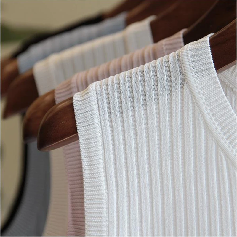 Knitted Vests Women Top O-neck Solid Tank Fashion Female Sleeveless Casual Thin Tops 2022 Summer Knit Woman Shirt Gilet Femme