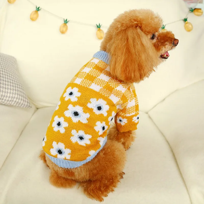

Dog Cutie Flower Sweater Knitting Autumn Winter Cloth Small Dogs Warm Red White Plaid Sweater with Flower Winter Dog Cat Costume
