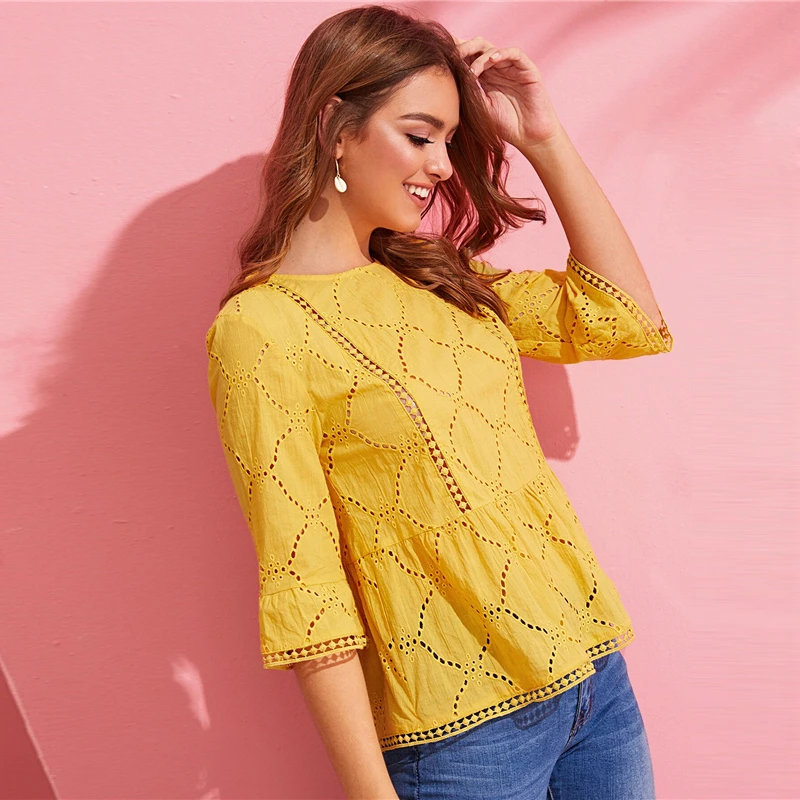 Блузка с вырезом-капелькой сзади; цвет желтый; Boho; однотонная кружевная блузка с вышивкой и рюшами; женские летние блузки