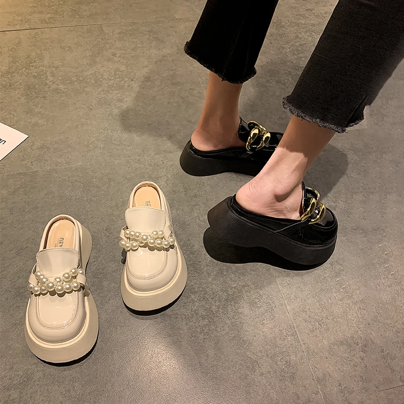 2021 Patent Leather mules metal chain pearl bowknot women slippers creepers sandals platform shoes thick soled cover toe slides