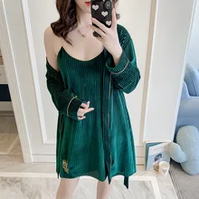 Золото бархат сохраняет тепло на осень с длинным рукавом женский халат набор вышивка Спагетти ремень костюм с кардиганом пижамы