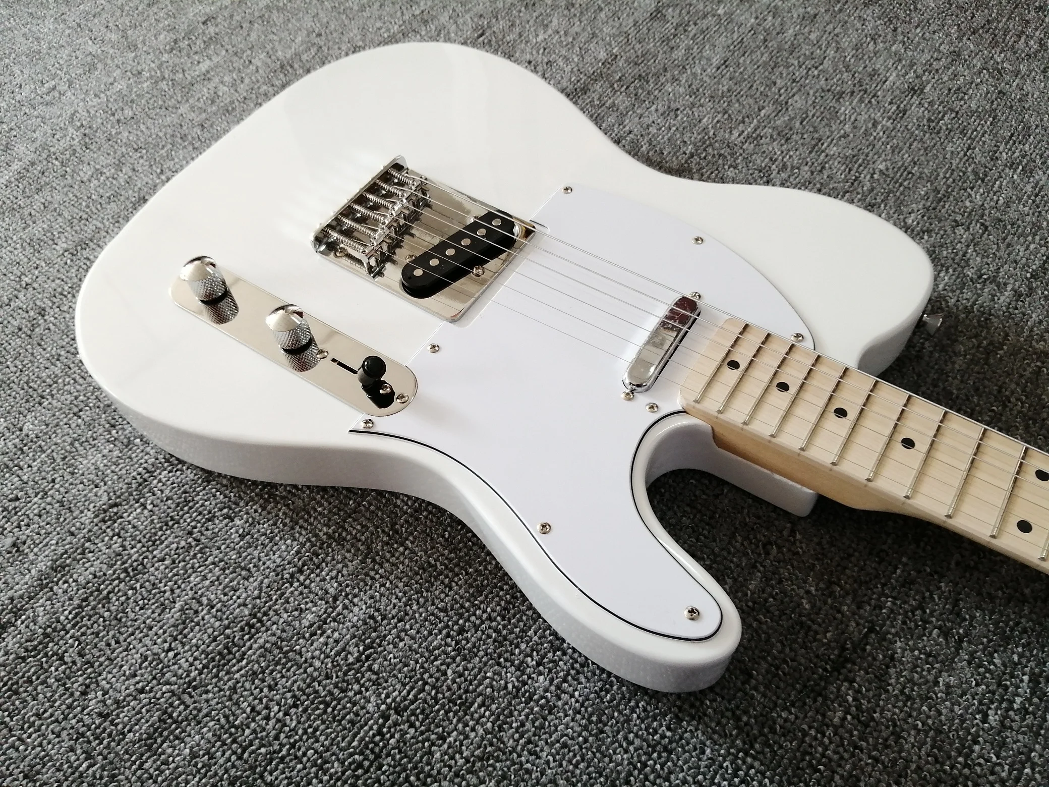 

Electric guitar/2019 new TL white color guitar/guitar in china/free shipping