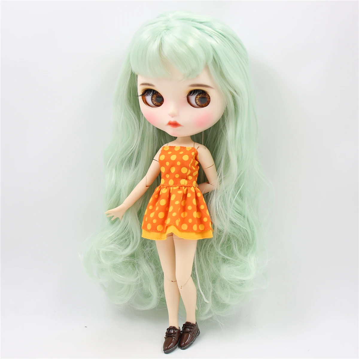 Sophie – Premium Custom Neo Blythe Doll with Green Hair, White Skin & Matte Pouty Face 1