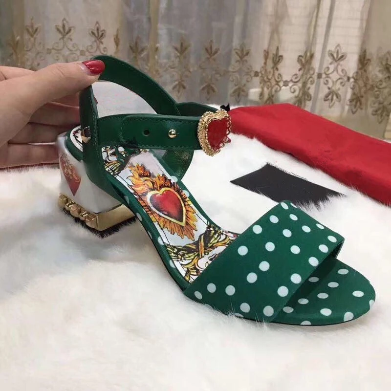 HTB18SdpB9tYBeNjSspkq6zU8VXa1