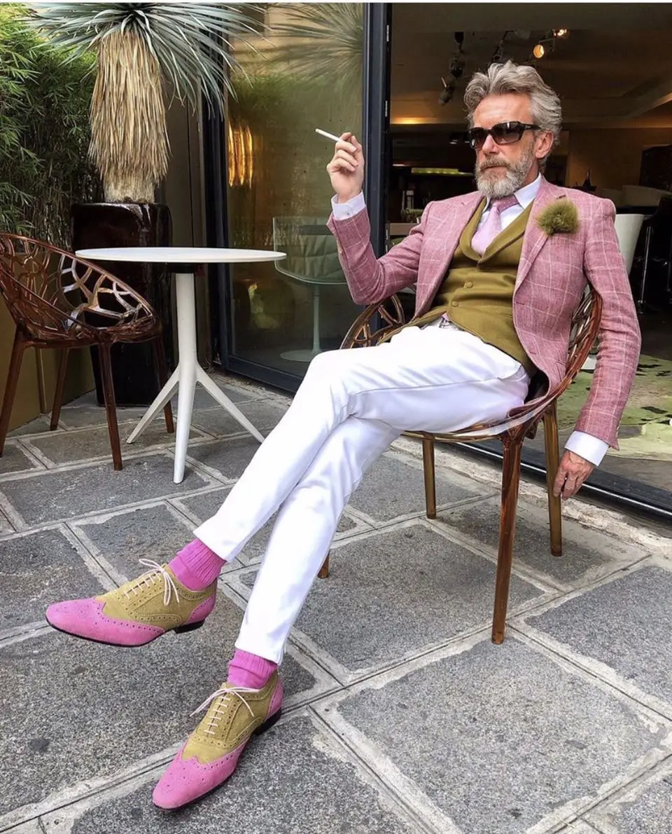 Высокое качество розовый костюм Homme Для мужчин костюмы с белым брюки приталенный