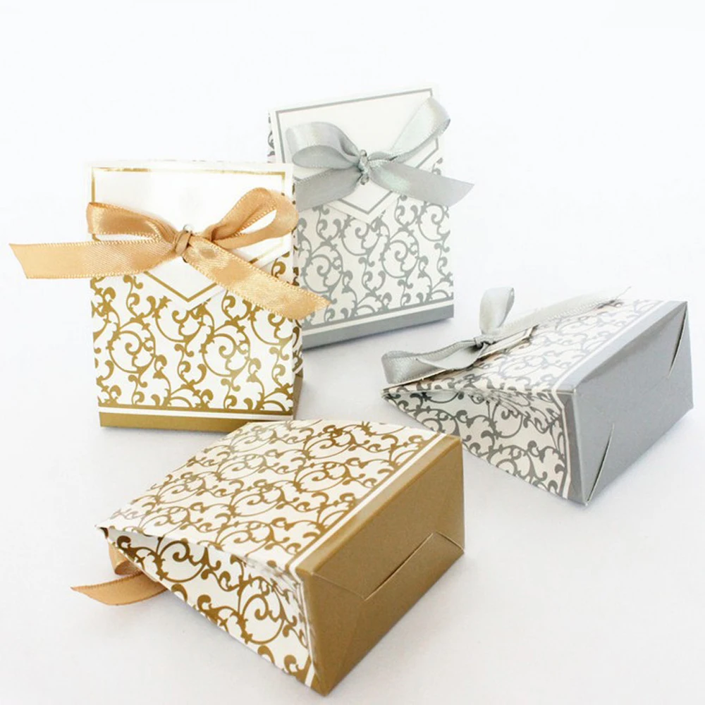 

50pcs Gold Bronzing Flower Souvenir Gift Boxes Small Cardboard Box with Ribbon Paper Gift Box Packaging Event Party Supplies
