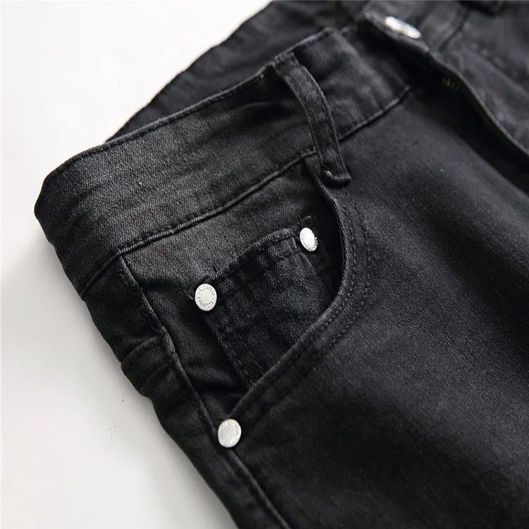 8837856670_1862900620