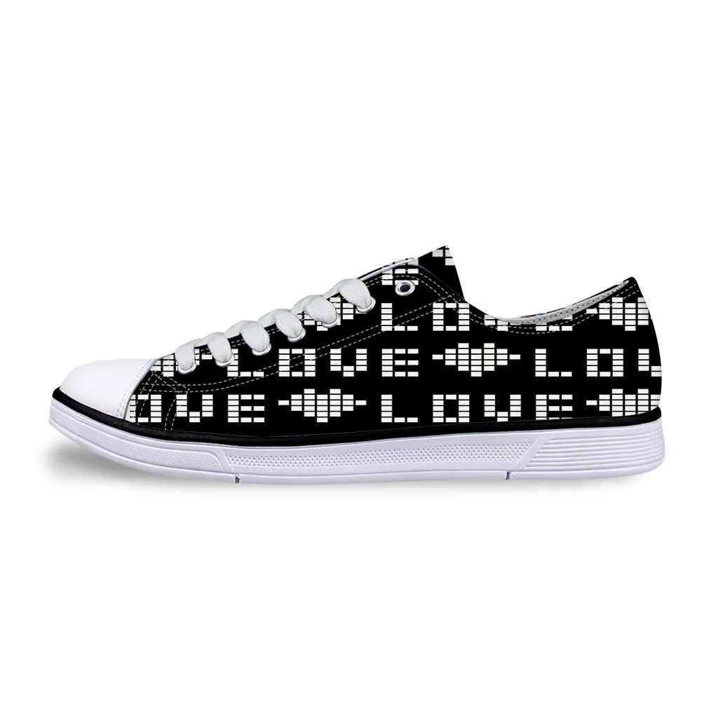 

Love Pixel Text Unisex Canvas Shoes For Men Classic Flats Canvas Shoes Teen Boys Studnets Low Top Sneakers