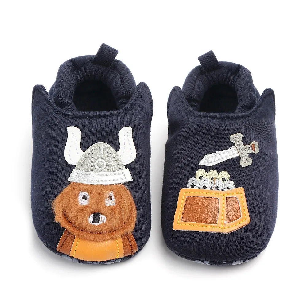 Новая весенне-осенняя нескользящая обувь с мягкой подошвой для малышей хлопковая обувь для маленьких мальчиков и девочек shoes0-12 с героями мультфильмов