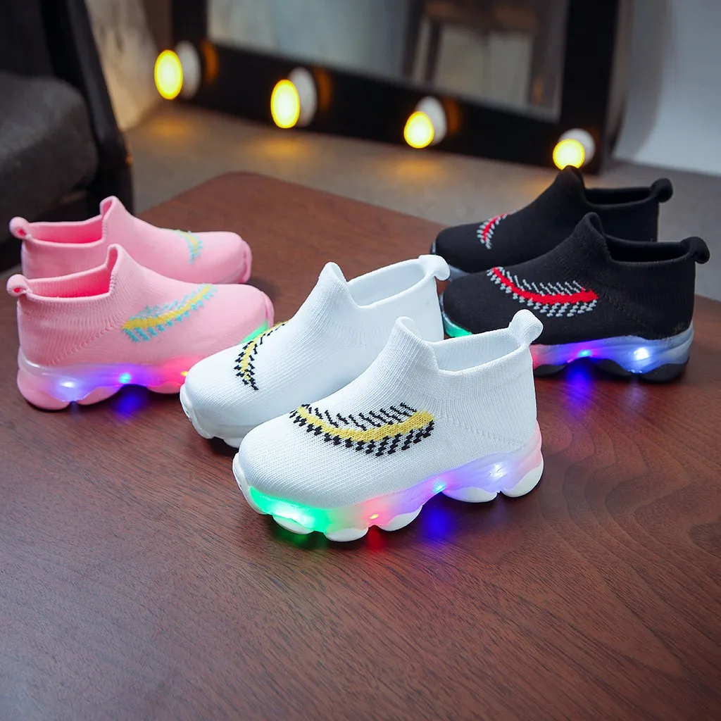Светлая светодиодная детская обувь для маленьких мальчиков и девочек, светящиеся носки с перьями и сеткой спортивные кроссовки Casu Sapato Infantil, мигающие