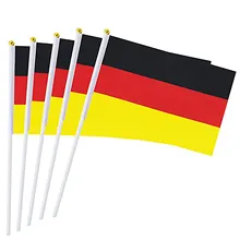 Fanów korba ręczna akcesoria flaga niemiecka nie 8 flaga pucharu europy flagi świata-Cup banery tanie tanio CN (pochodzenie) POLIESTER Flaga narodowa Latanie Bayer polyester fiber World Cup flag Dzianiny