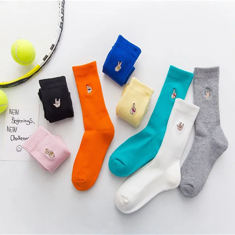 Женские зимние хлопковые носки, новая мода, махровые толстые носки с мультяшной вышивкой, милые женские носки в стиле поп-школы, AA50