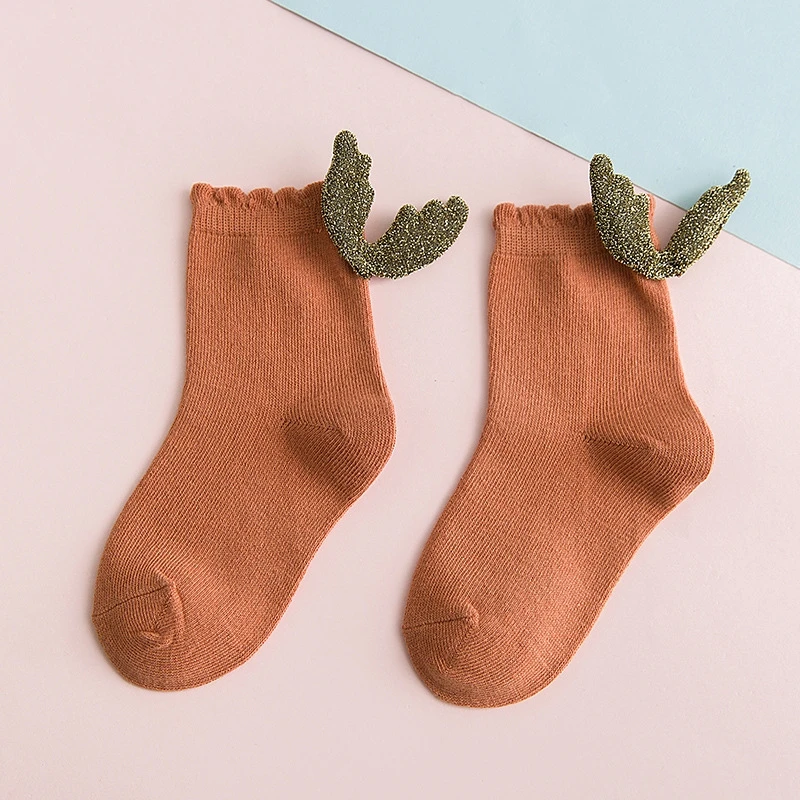 Нескользящие носки для новорожденных девочек и мальчиков, одежда для малышей, аксессуары, носки для малышей, милые сетчатые тонкие хлопковые носки с крыльями для малышей - Цвет: orange