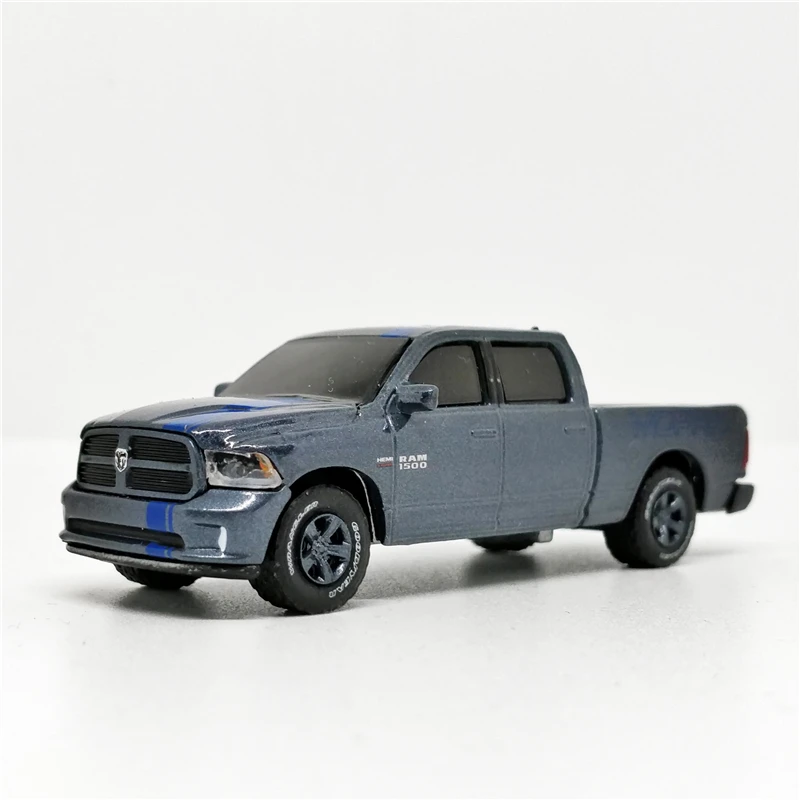 

Greenlight 1:64 Dodge Ram 1500 Sport Pickup Truck 2017 Blue Diecast Model Car No Box
