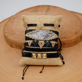 

Rttooas MIYUKI 3D Heart Bracelet Black Star Jewelry Rivet Pulseras Mujer Moda 2019 Classic Bracelets Women Handmade Loom Beads