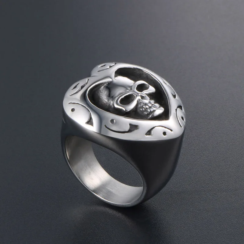 

Retro Heart-shaped Ghost Skull Ring Silver Color Titanium Steel Ring Men's and Women's Halloween Personality Party Jewelry