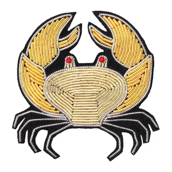 

Little Crab Brooch Female Creative Design Handmade Embroidery Badge Pin Fixed Clothes Decoration