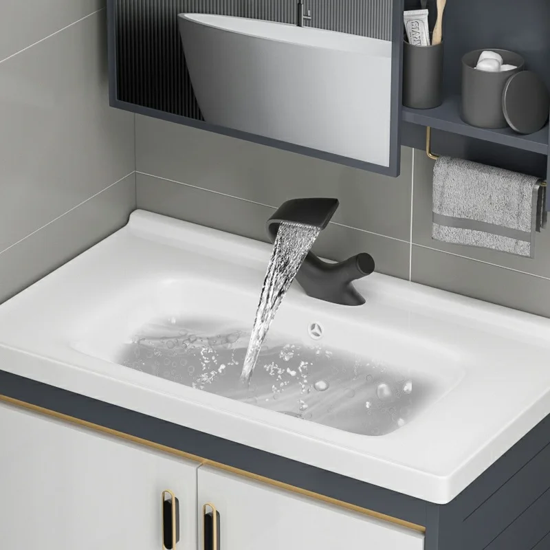 Black Faucet Bathroom Sink Faucets Hot Cold Water Mixer Crane Deck Mounted Single Hole Bath Tap Morden Chrome Waterfall Tap