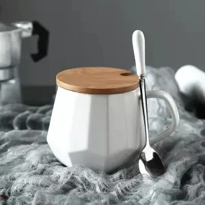 Керамическая чашка в скандинавском стиле простая керамическая чашка с Ложка Крышка кофейная чашка мужские и женские офисные парные чашки пара кружка для путешествий - Цвет: 330ML