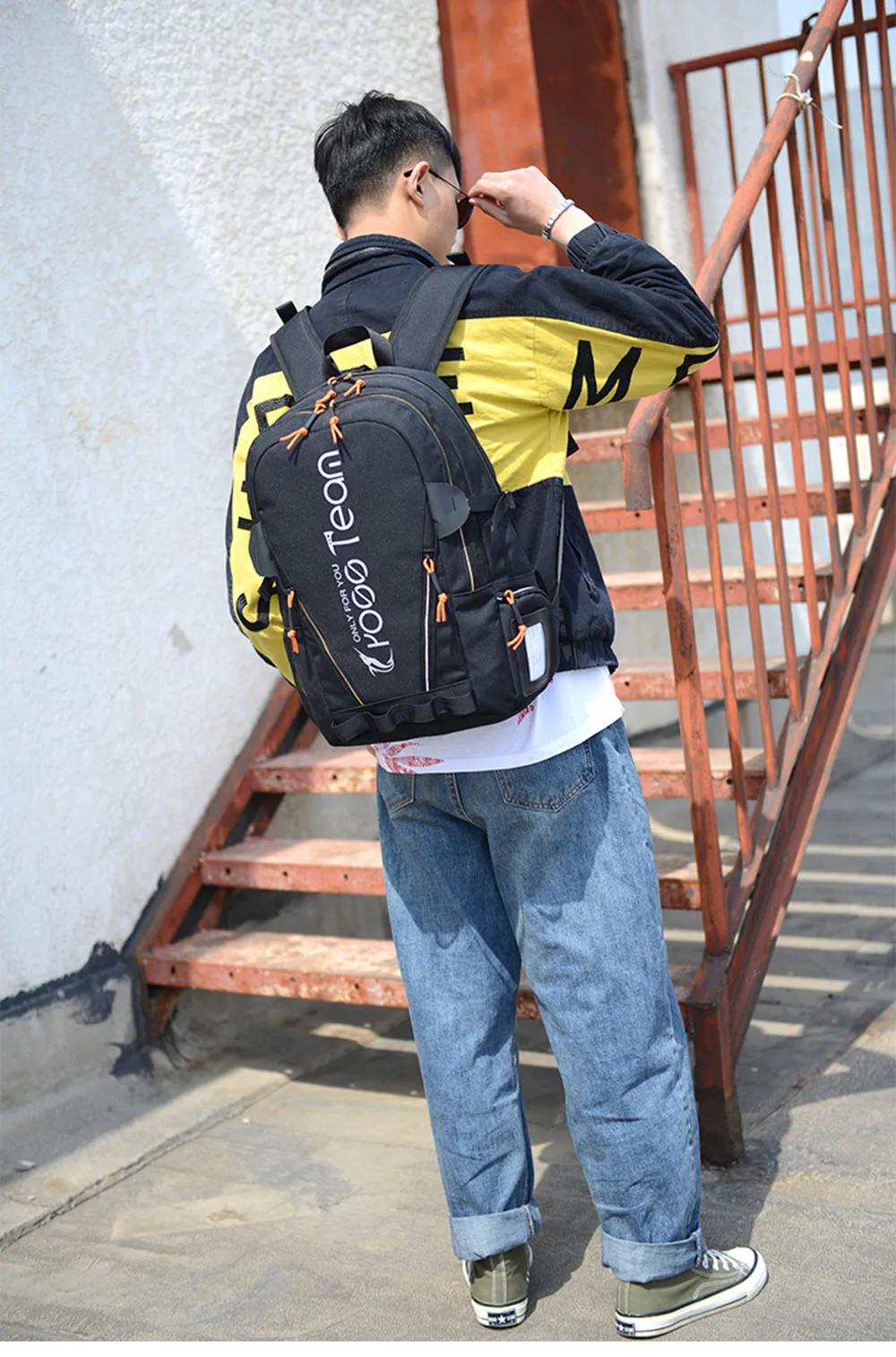 10761318918_317209040