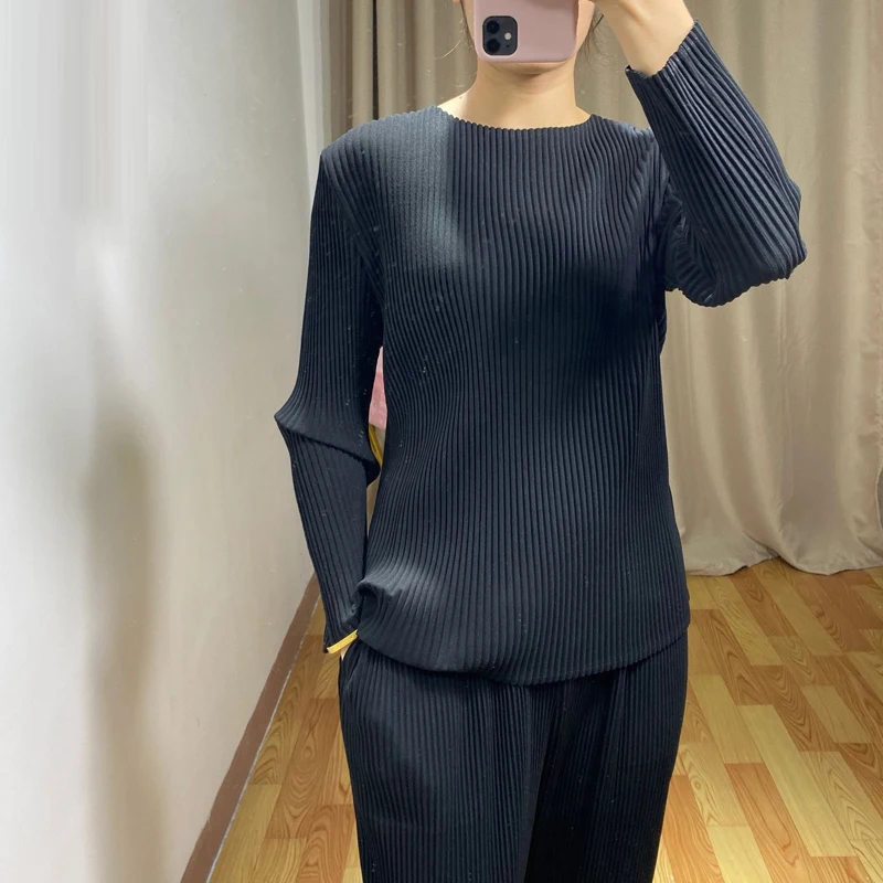 Changpleat осенние новые женские плотные топы футболки miyak плиссированные модные однотонные с круглым вырезом и длинным рукавом большие эластичные женские футболки s