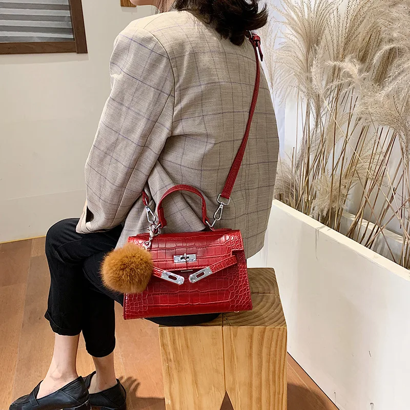 

Autumn And Winter Online Celebrity Bag Women's 2019 New Style Fashion Fuzzy Ball Pendant Shoulder Bag Fashion Handbag Stone Patt