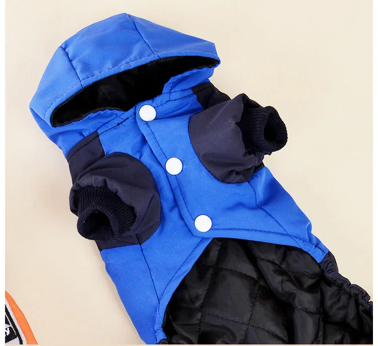 11902841991_1368698927